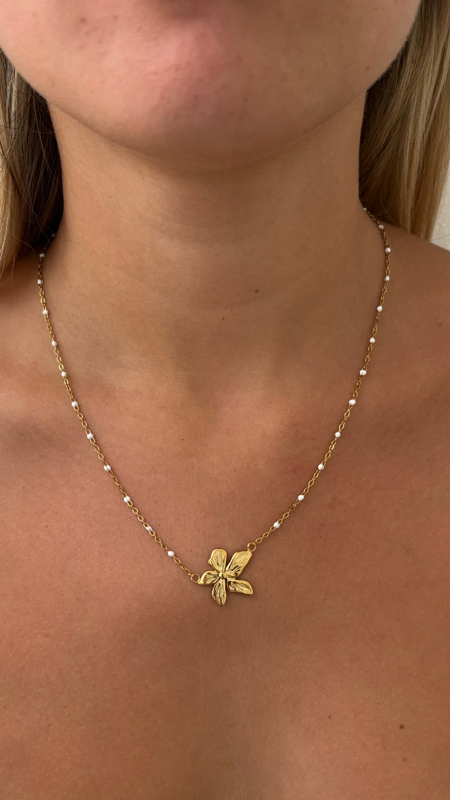 Collier Freesia